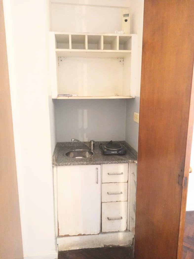 Foto de ALQUILER DEPARTAMENTO CON BALCON AL FRENTE CONSTITUCION SEGURIDAD, imagen 2