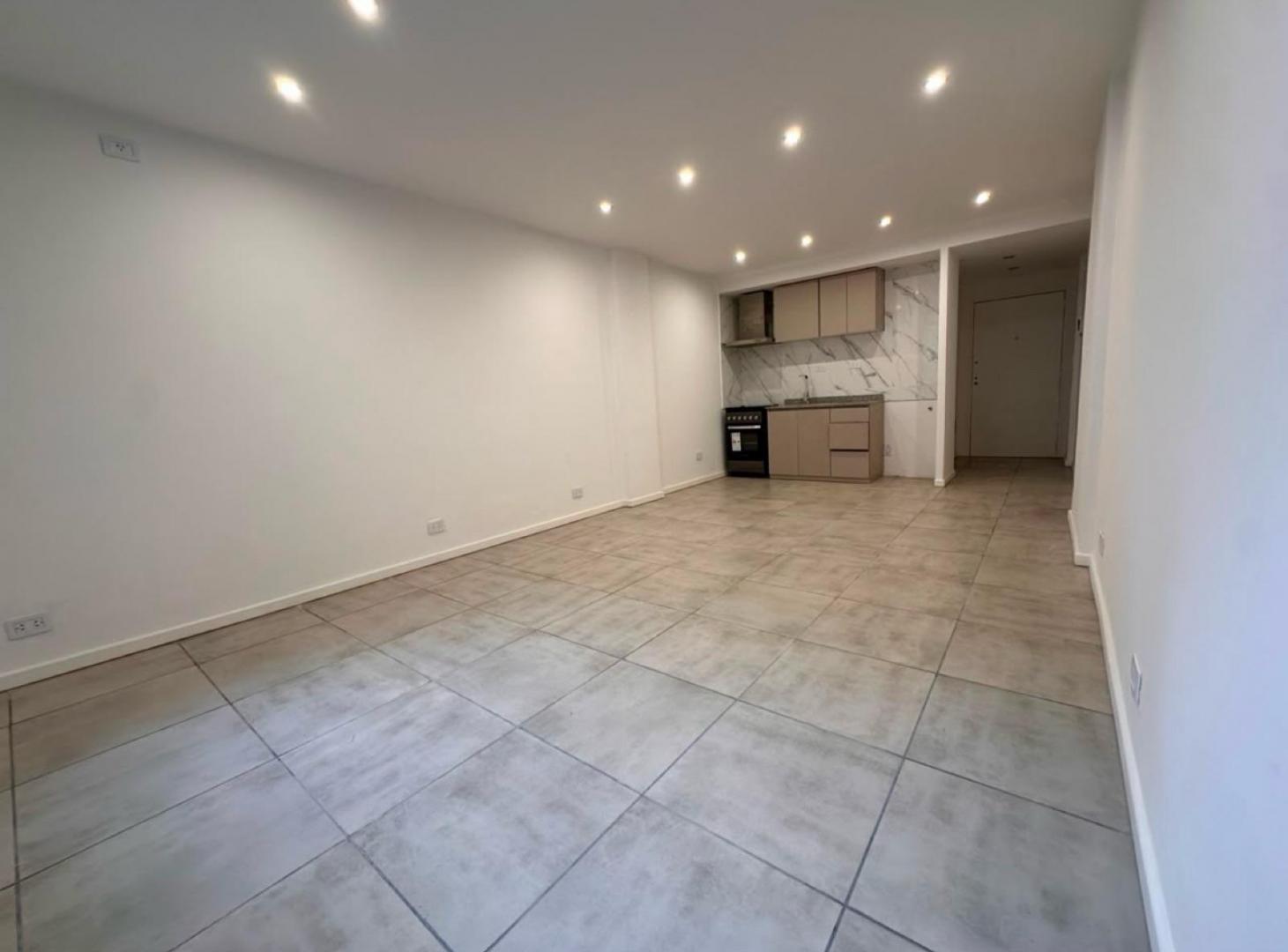Foto de VENTA DEPARTAMENTO MONOAMBIENTE - SAN NICOLAS - CONTRAFRENTE, imagen 2