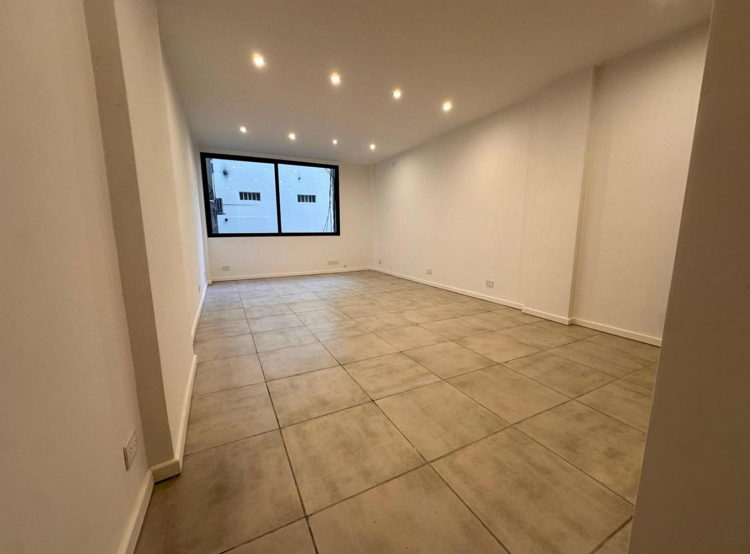 Foto de VENTA DEPARTAMENTO MONOAMBIENTE - SAN NICOLAS - CONTRAFRENTE, imagen 3