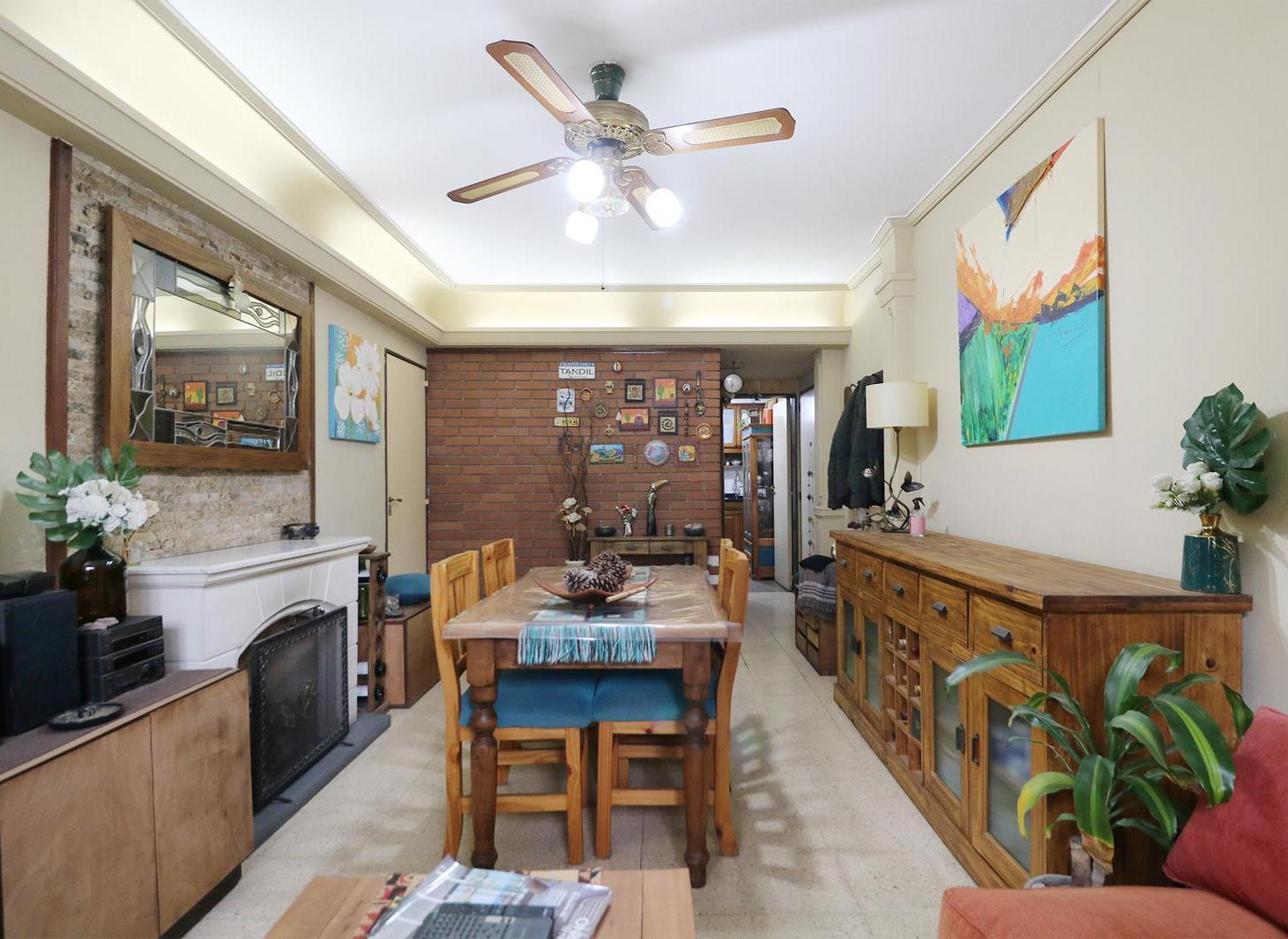 Foto de VENTA DEPARTAMENTO DE 3 AMBIENTES - PATERNAL - FRENTE - CON PATIO, imagen 2