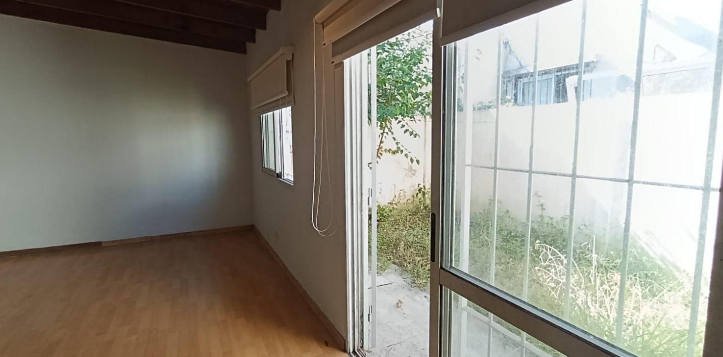 Foto de VENTA PH MONOAMBIENTE AMPLIO EXCELENTE UBICACION MORENO CENTRO APTO CREDITO, imagen 4