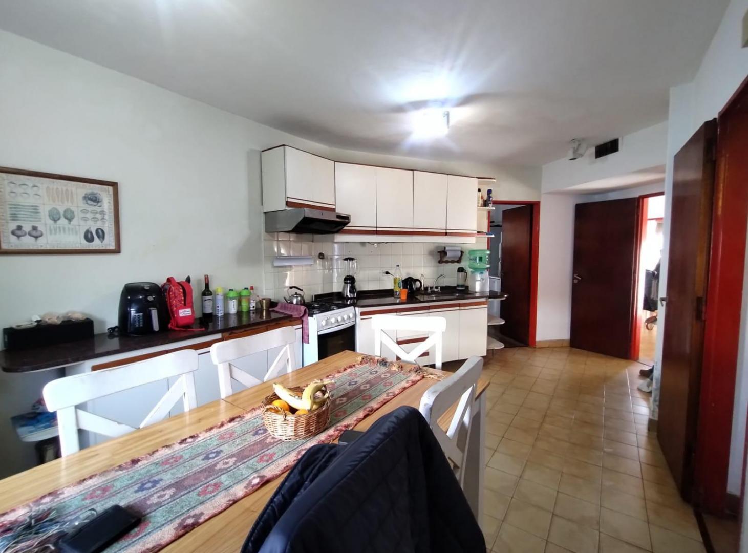 Foto de VENTA CASA 5 AMBIENTES CHALET PERMUTA DTO CABA APTO CREDITO W. MORRIS, imagen 2
