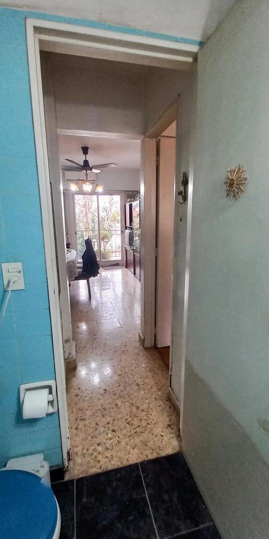 Foto de VENTA DEPARTAMENTO 2 AMBIENTES AL FRENTE C/ BALCON BAJAS EXPENSAS APTO, imagen 2