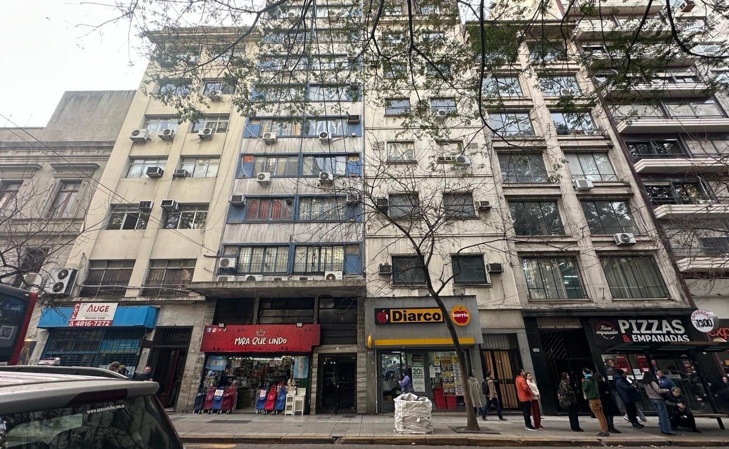 Foto de VENTA DEPARTAMENTO MONOAMBIENTE - SAN NICOLAS - CONTRAFRENTE, imagen 2
