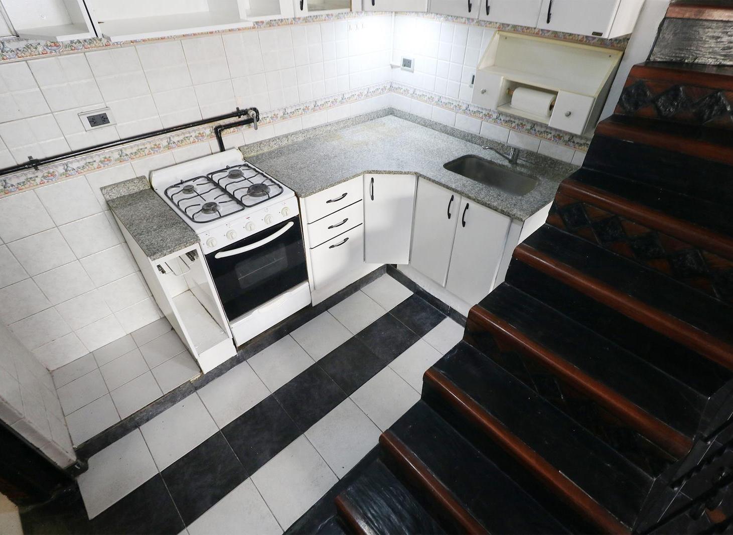 Foto de VENTA DEPARTAMENTO DE 3 AMBIENTES - VILLA SANTA RITA - PATIO - FRENTE, imagen 3