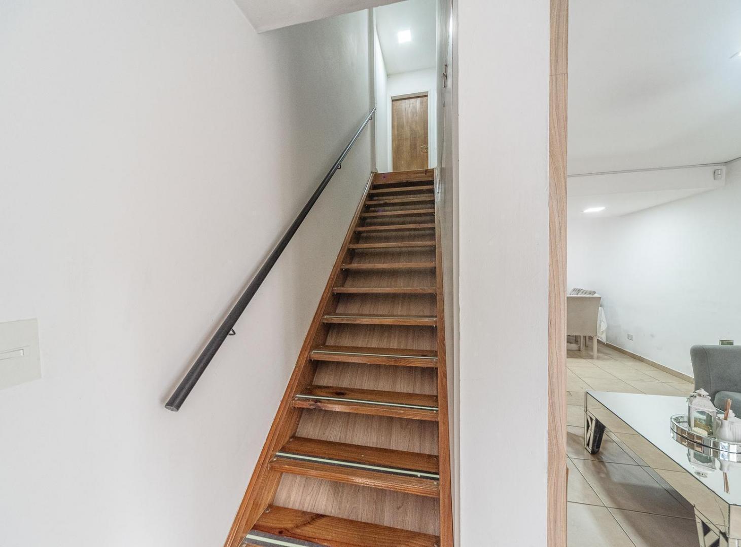 Foto de Venta PH de 3 ambientes con cochera y patio – Ingeniero Maschwitz, imagen 4
