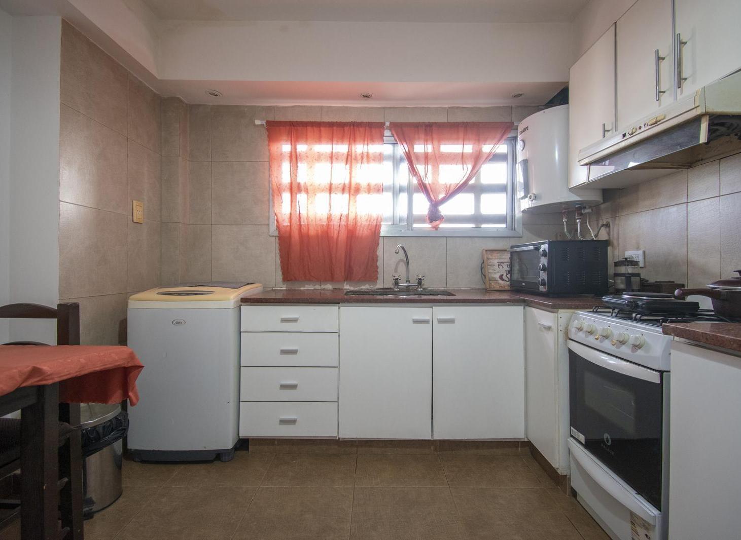 Foto de ALQUILER- DEPARTAMENTO 3 AMBIENTES- BAJAS EXPENSAS- BALCON, imagen 5