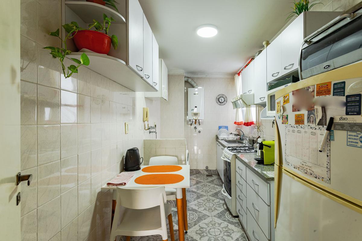 Foto de VENTA 3 AMBIENTES CON COCHERA Y BAULERA EN BELGRANO – BALCÓN, LUZ Y, imagen 2