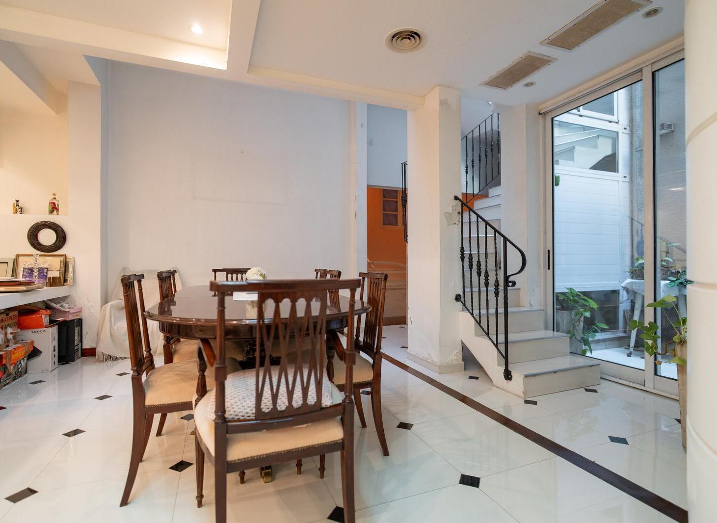 Foto de VENTA CASA 2 PLANTAS C/ GARAJE MAS PH INDEPENDIENTE de 3 AMB - BELGRANO, imagen 4