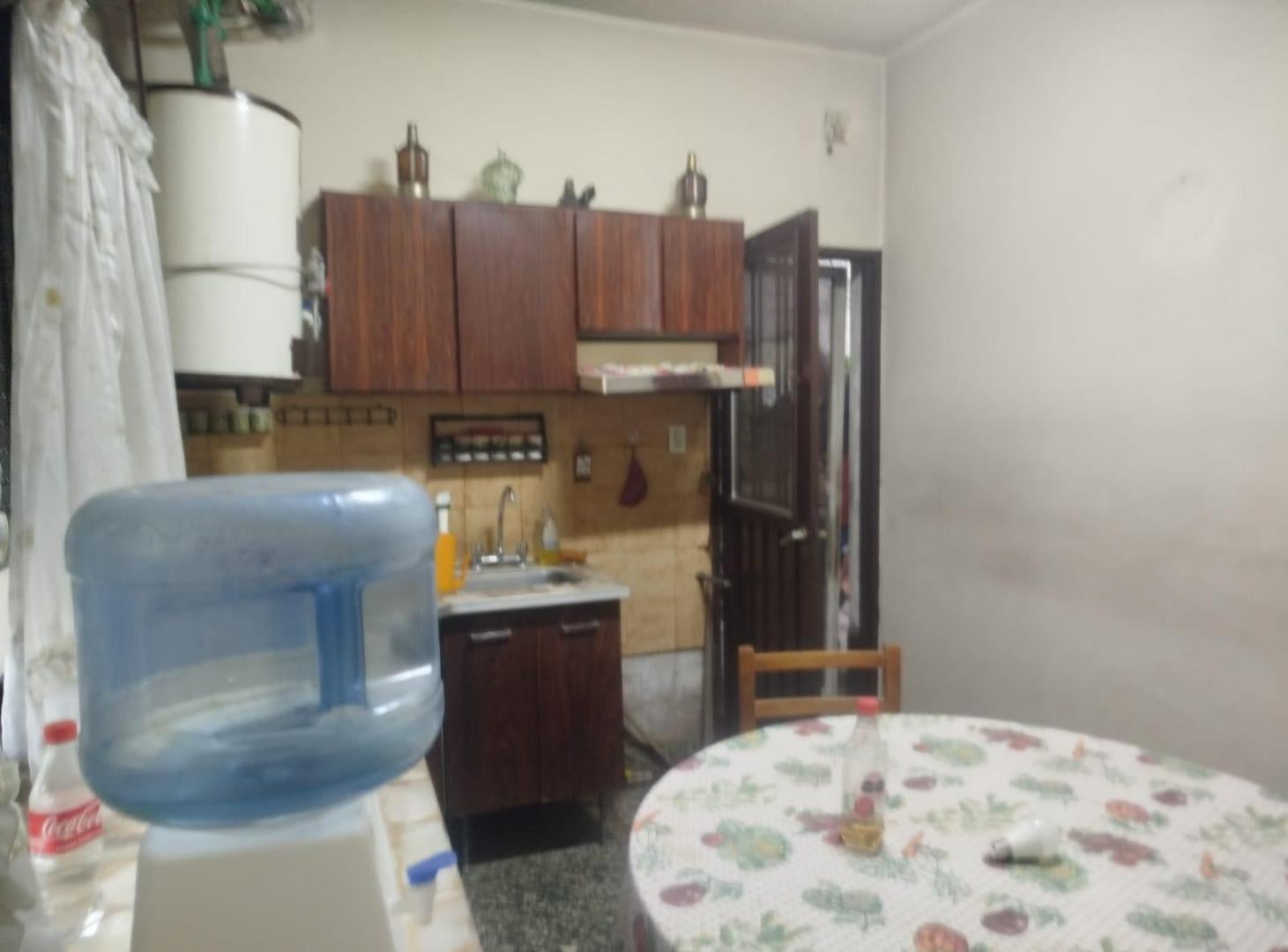Foto de VENTA CASA 3 AMBIENTES COCHERA CUBIERTA 4 AUTOS HURLINGHAM APTO CREDITO, imagen 4
