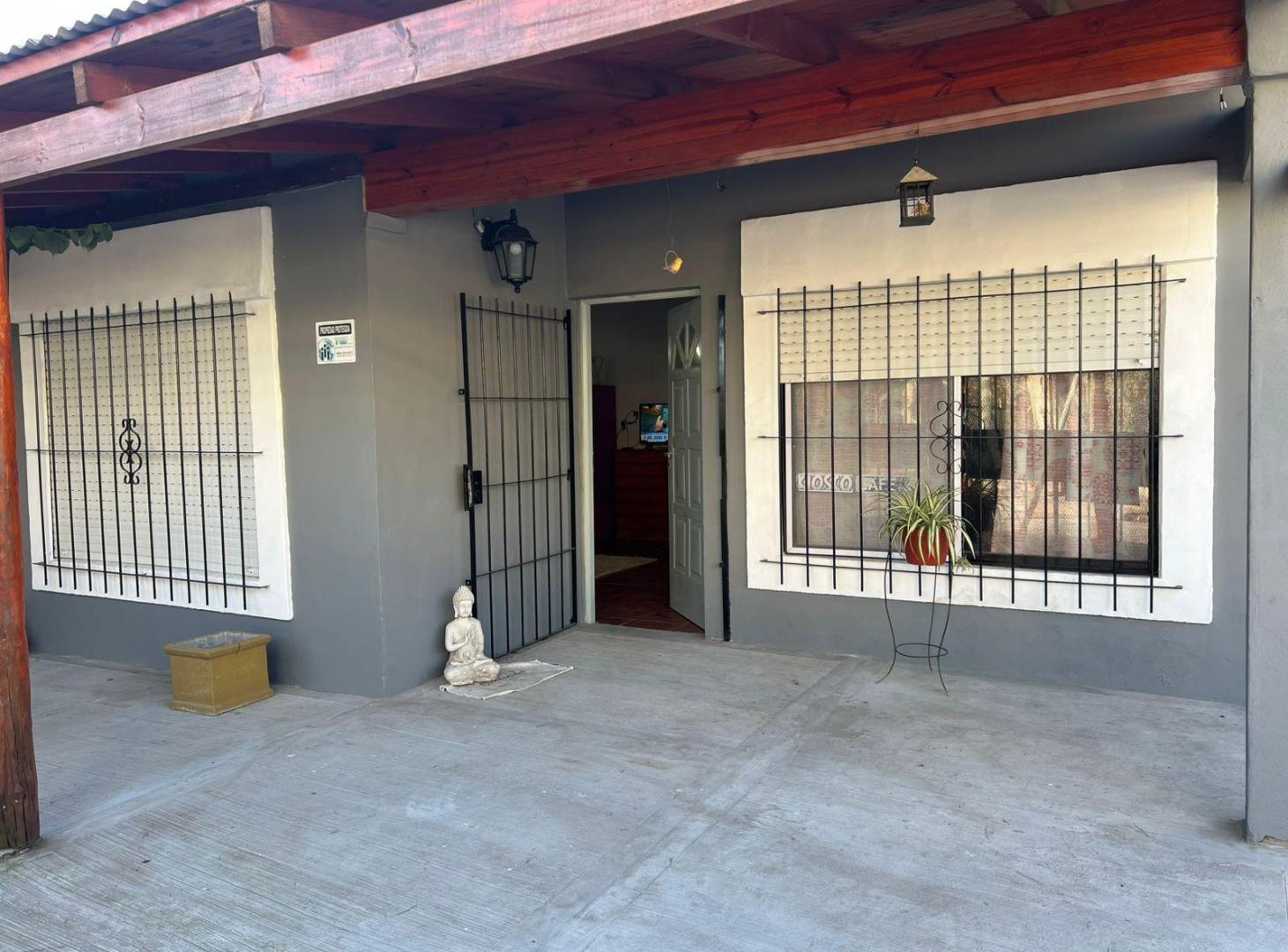 Foto de ALQUILER BELÉN DE ESCOBAR CASA MODERNA 3 AMBIENTES BARRIO ABIERTO, imagen 1