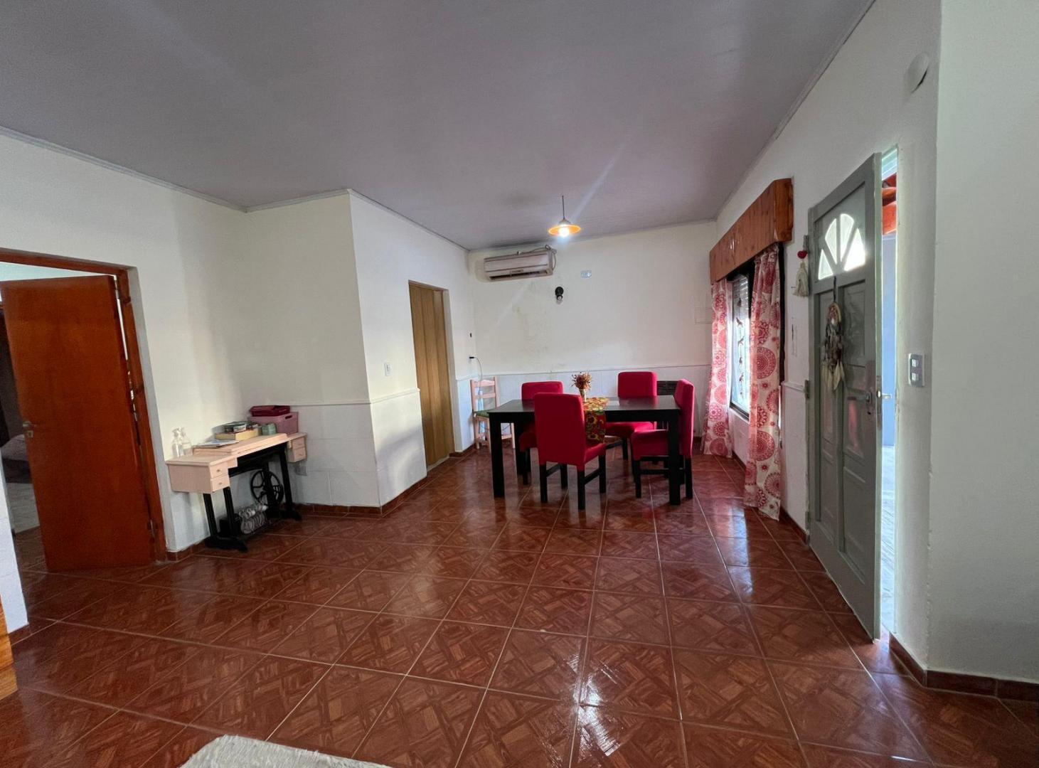 Foto de ALQUILER BELÉN DE ESCOBAR CASA MODERNA 3 AMBIENTES BARRIO ABIERTO, imagen 2