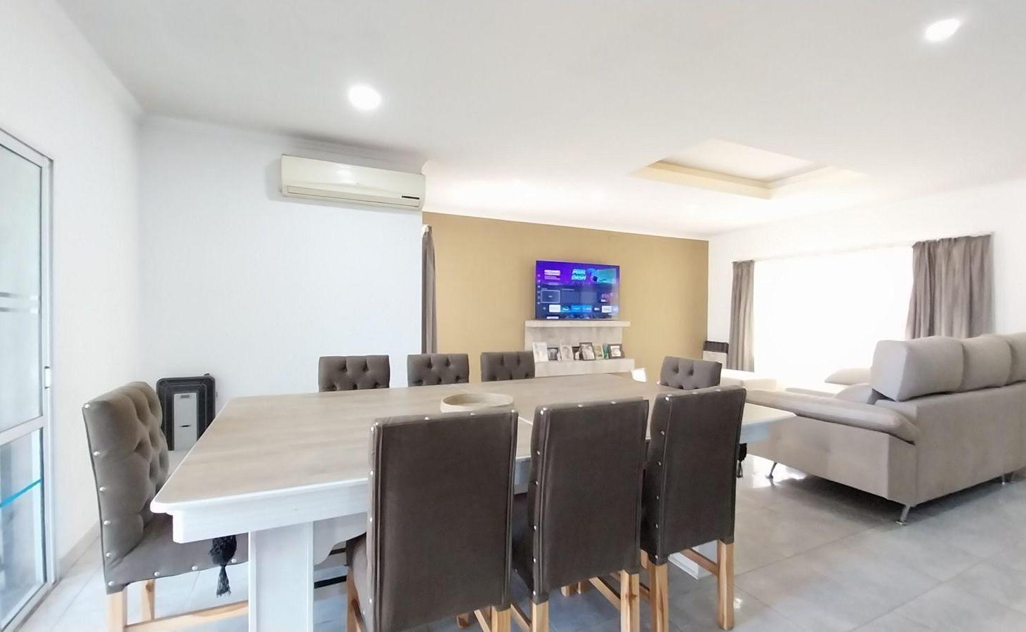 Foto de VENTA CASA 6 AMBIENTES PILETA PARRILLA BARRIO SEMICERRADO LOS CEIBOS, imagen 4