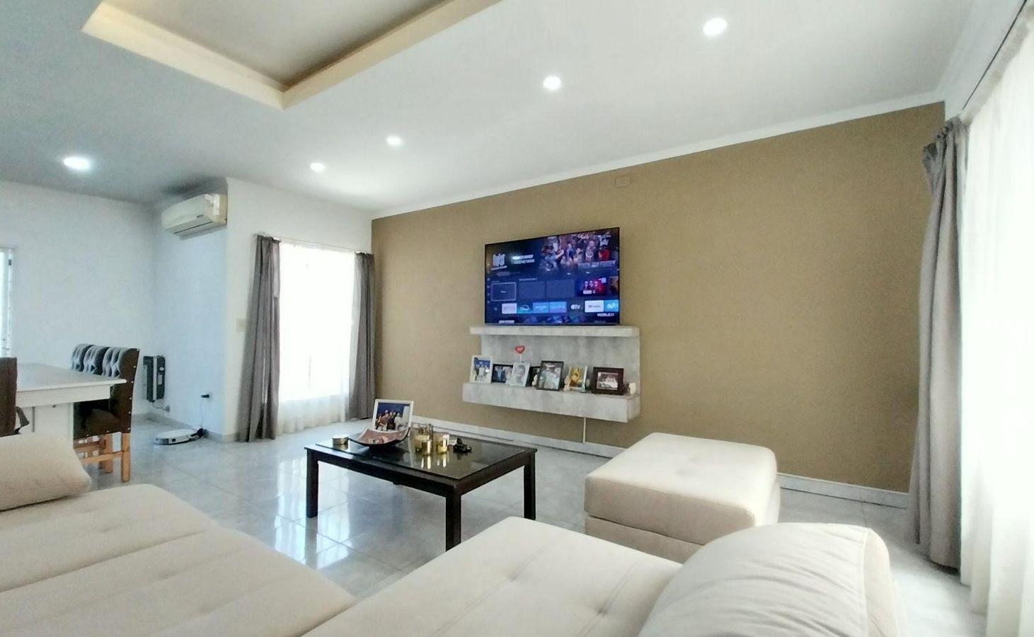 Foto de VENTA CASA 6 AMBIENTES PILETA PARRILLA BARRIO SEMICERRADO LOS CEIBOS, imagen 1