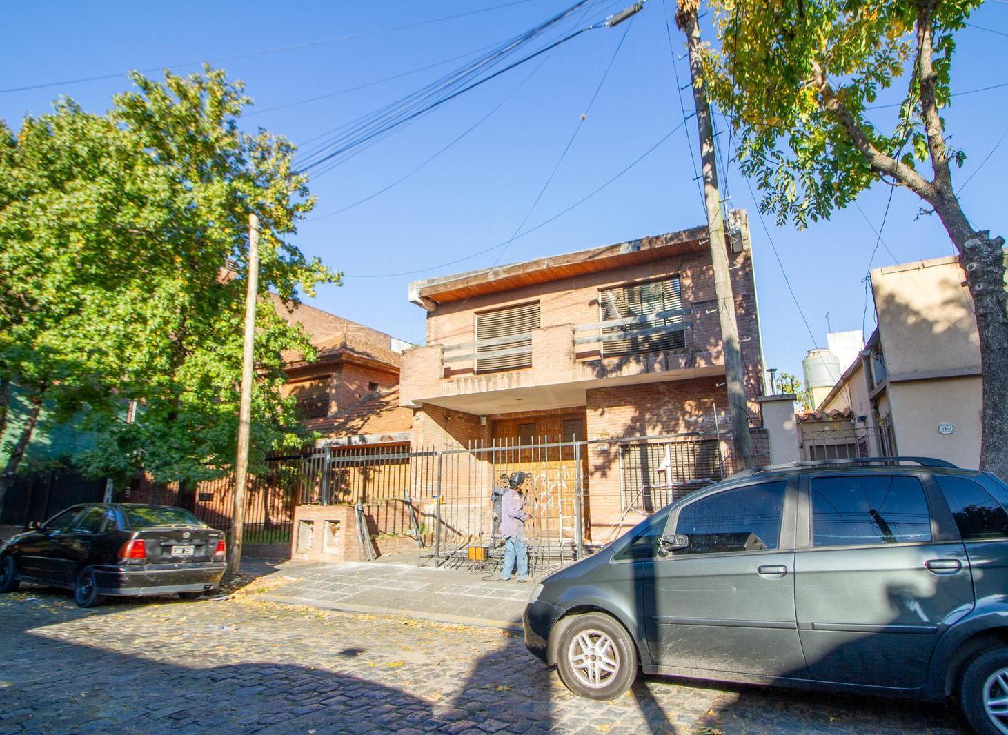 Foto de VENTA TERRENO COMERCIAL / INDUSTRIAL - SALIDA AVENIDA y CALLE LATERAL, imagen 2