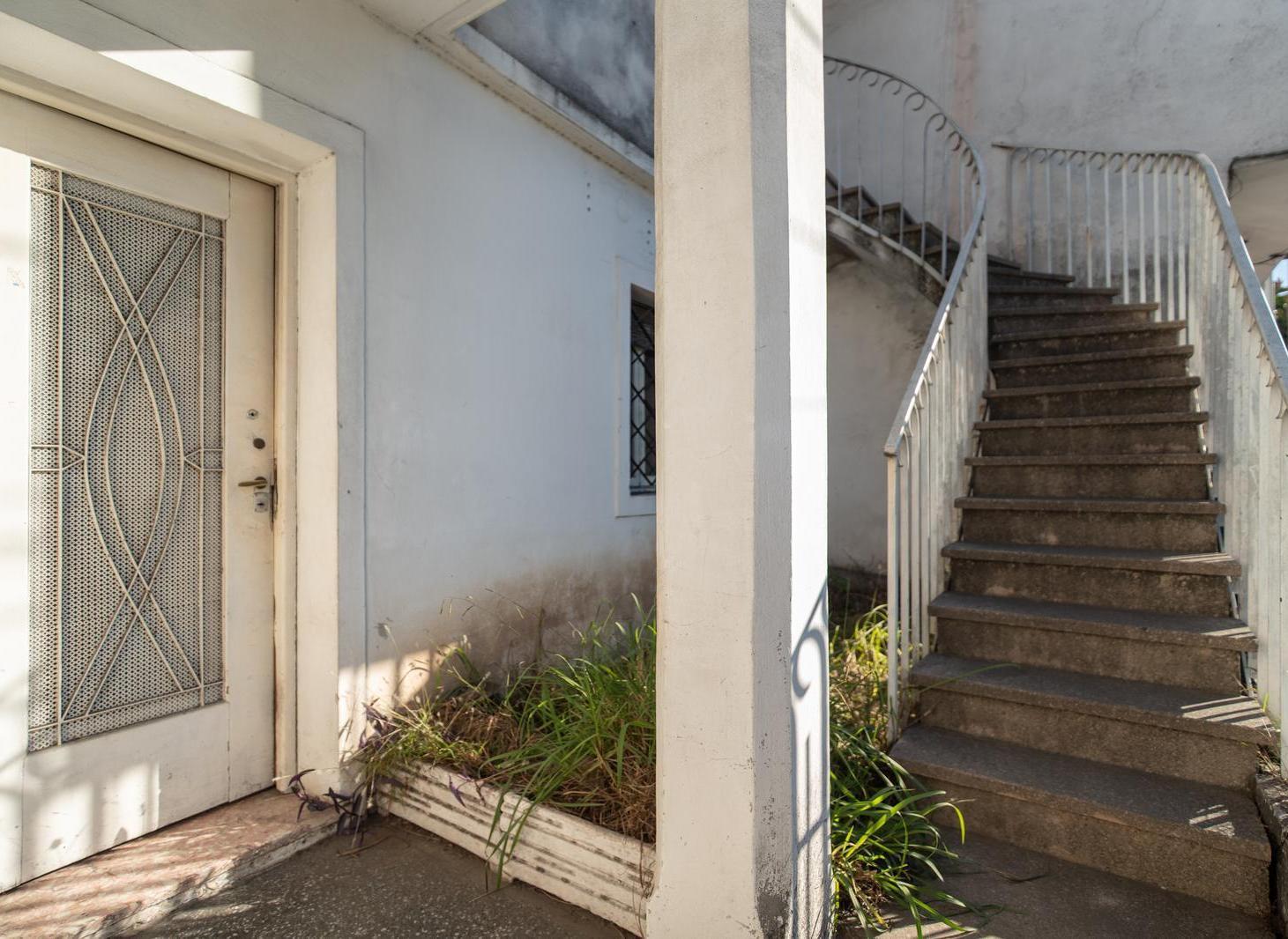 Foto de VENTA PH TIPO CASA CON ENTRADA INDEPENDIENTE Y COCHERA. SIN EXPENSAS, imagen 2