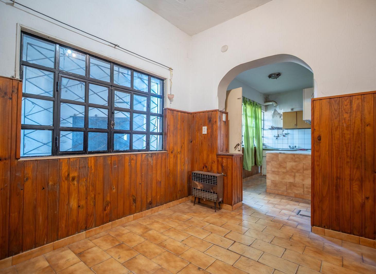 Foto de VENTA PH TIPO CASA CON ENTRADA INDEPENDIENTE Y COCHERA. SIN EXPENSAS, imagen 3