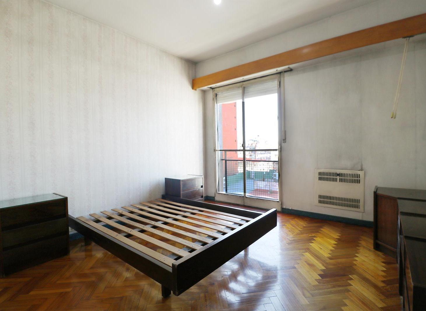 Foto de VENTA DEPARTAMENTO DE 4 AMBIENTES - ALMAGRO - AL FRENTE - VISTA ABIERTA, imagen 5