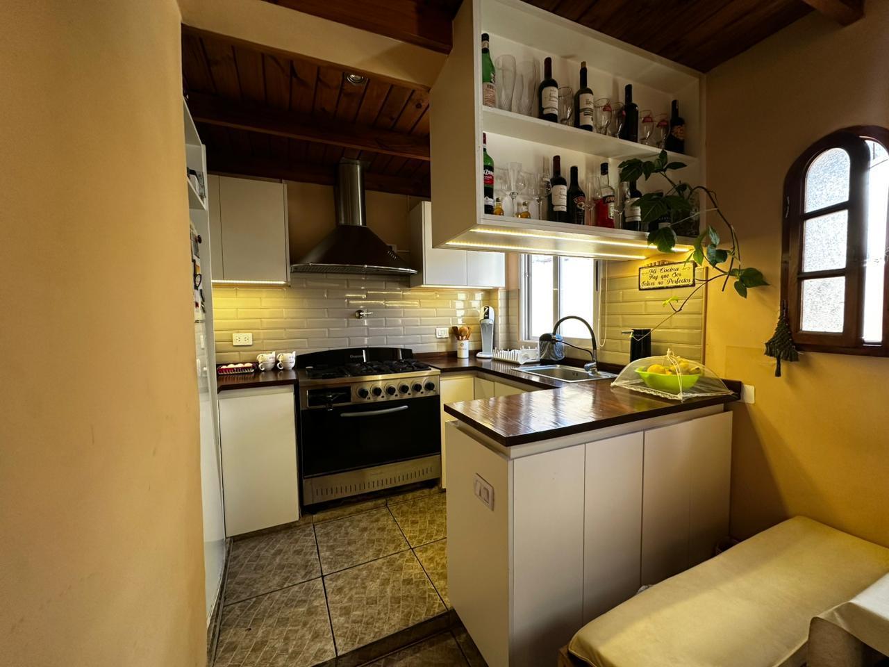 Foto de VENTA PH 4 ambientes- SAN MARTIN - PARRILLA CUBIERTA- ACEPTA PERMUTA, imagen 1