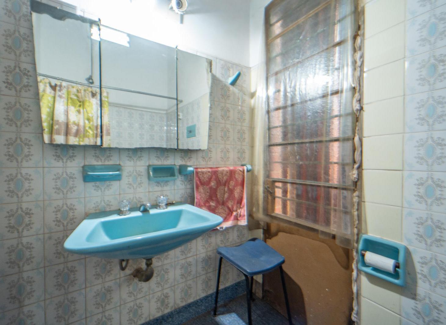 Foto de VENTA CASA MULTIFAMILIAR 6 AMBIENTES OPORTUNIDAD EN VILLA LURO - PERMUTA, imagen 5