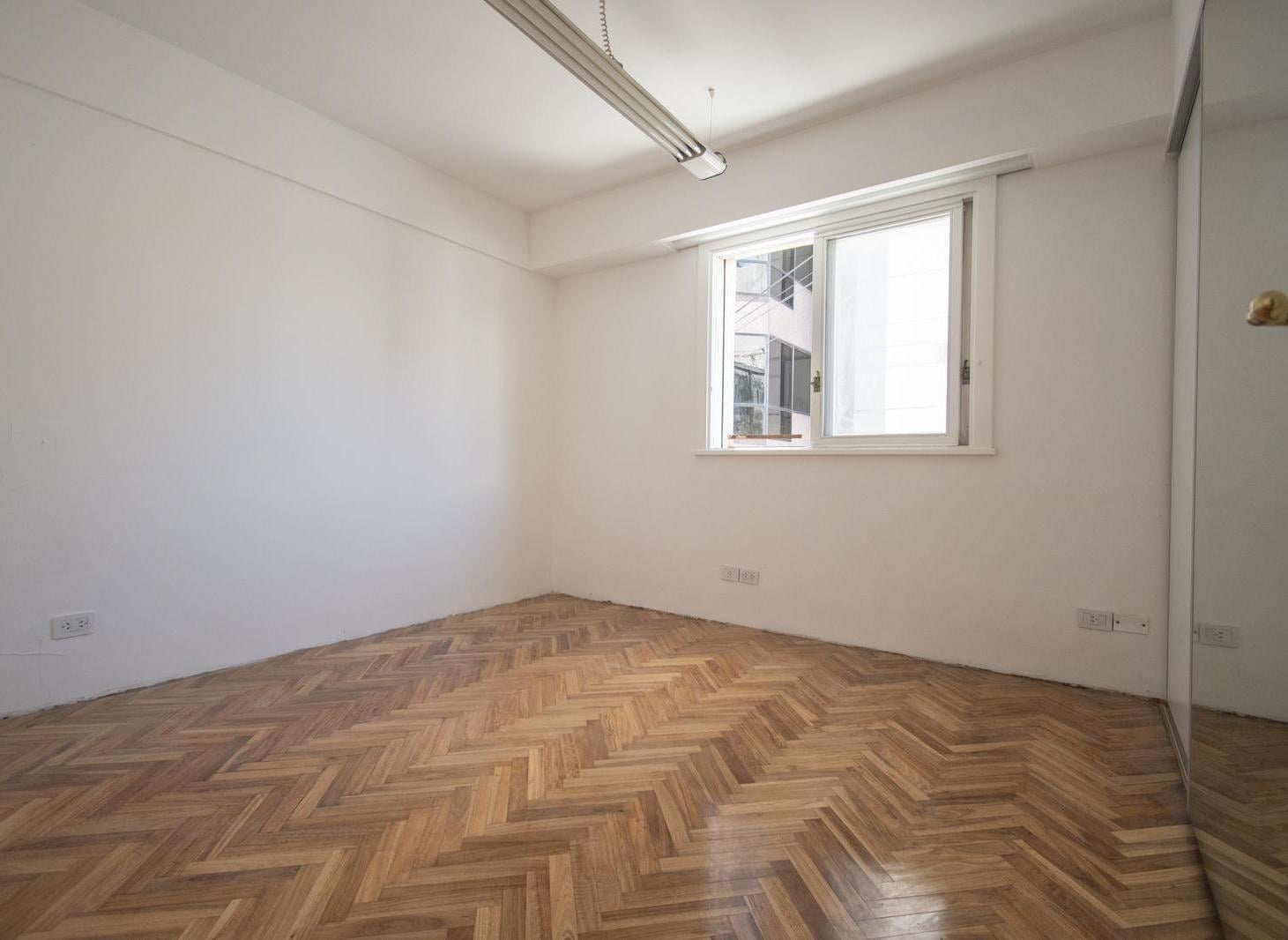 Foto de VENTA DEPARTAMENTO 2 AMBIENTES RECICLADO ACEPTA PERMUTA FINANCIA CENTRO, imagen 4