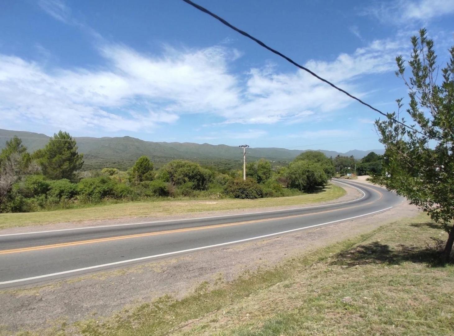 Foto de Venta 3 Lotes Contiguos sobre Ruta 38 - Venta Individual o en Bloque, imagen 3
