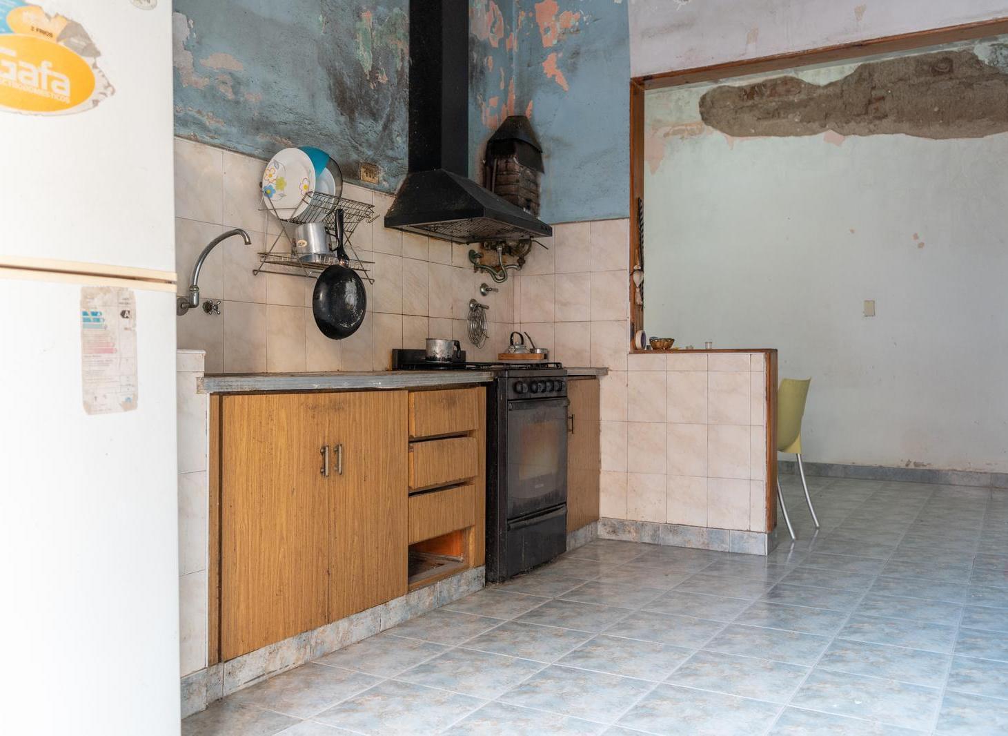 Foto de VENTA CASA 4 AMBIENTES OPORTUNIDAD UNICA EN MATADEROS, imagen 3