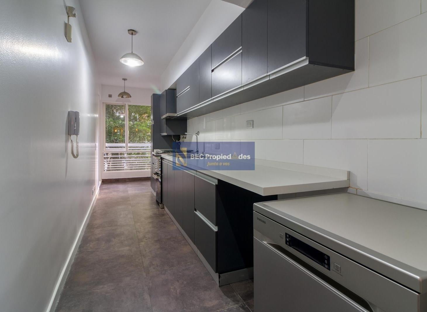 Foto de ALQUILER DEPARTAMENTO SEMIPISO de 4 AMBIENTES CON COCHERA LA ISLA OLIVOS, imagen 3