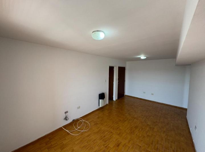 ALQUILER DPTO 1 DORM C/AMPLIO BALCÓN- Bº CENTRO 3