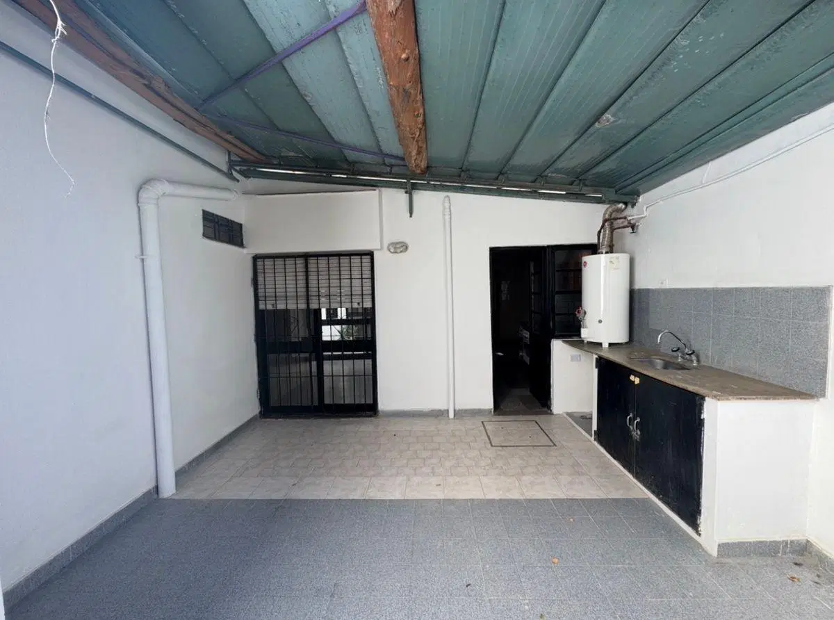 CASA 3 DORM, GARAJE Y PATIO C/ASADOR- Bº PARQUE VÉLEZ SARSFIELD 2