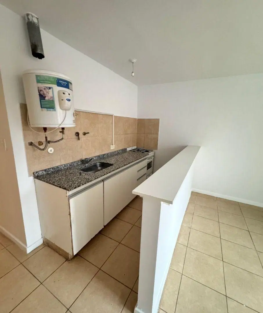 DEPARTAMENTO 1 DORM Bº ALTO ALBERDI- EXPENSAS BAJAS 4