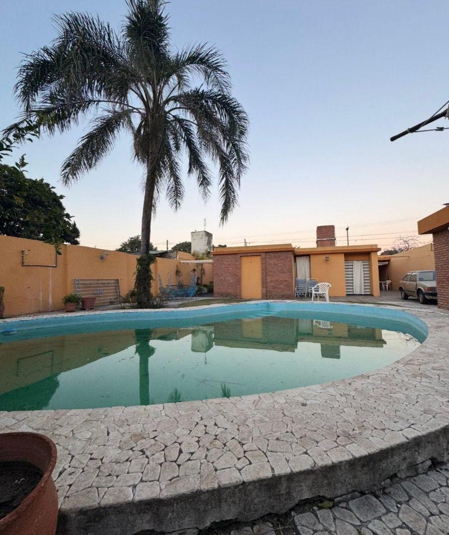 Foto de AMPLIA CASA C/PISCINA Y QUINCHO- ZONA ORFEO SUPERDOMO Y DINO MALL, imagen 4