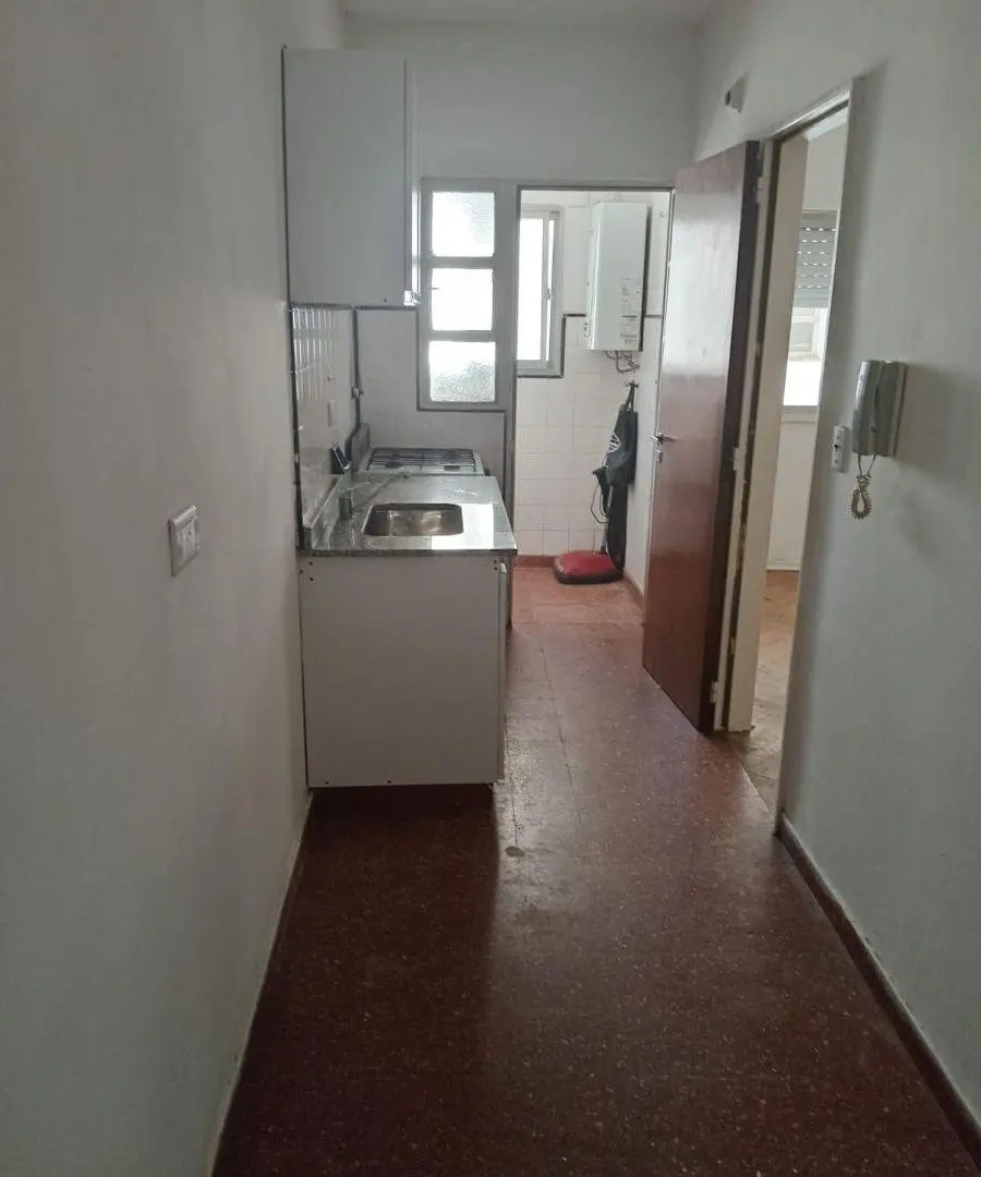 Departamento en venta de 43 m2. aprox. en Quilmes Centro 3