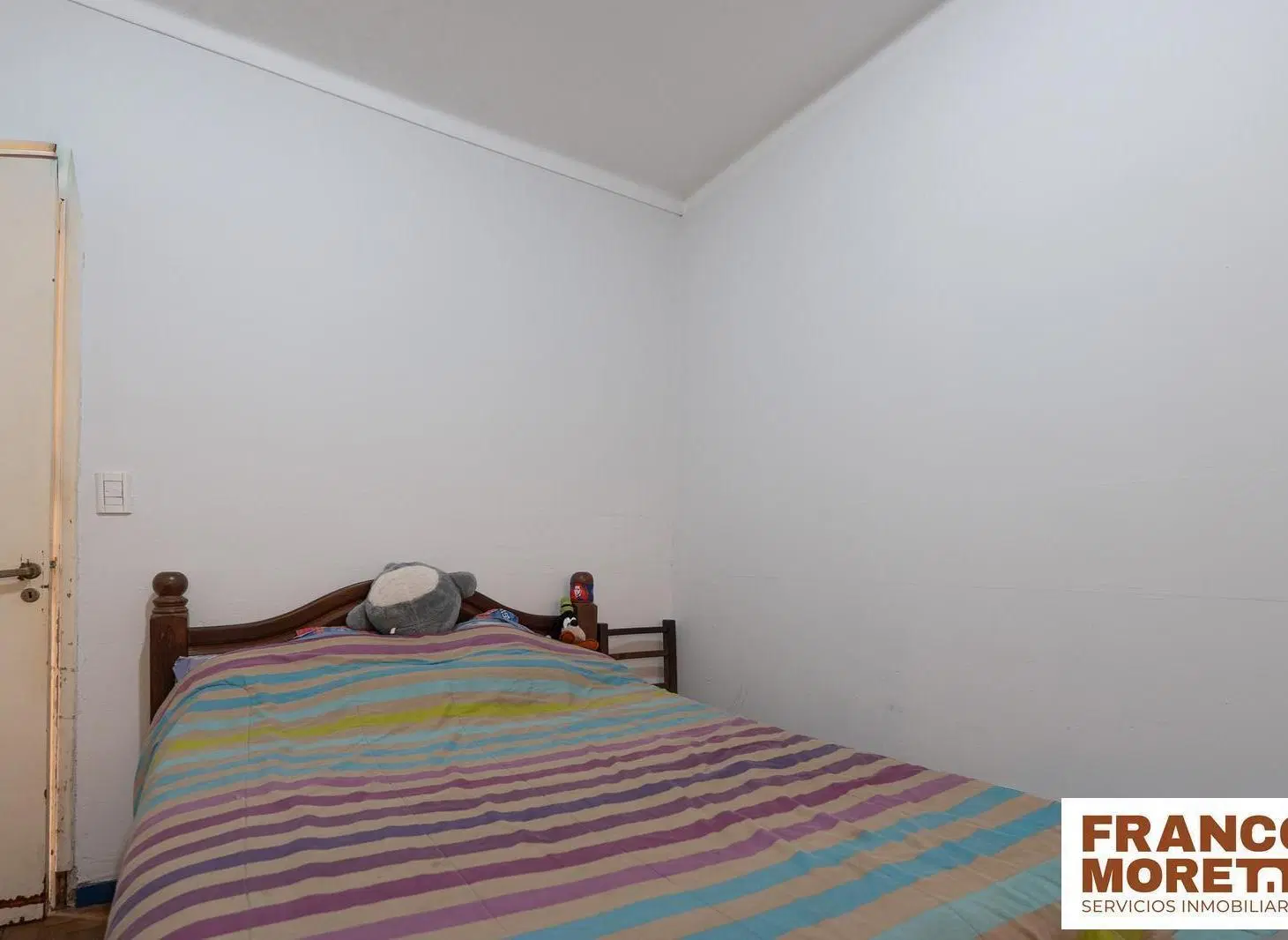 BAJÓ DE VALOR! Amplio Semipiso de 5 Ambientes con 2 Patios en el Corazón de San Cristóbal 3