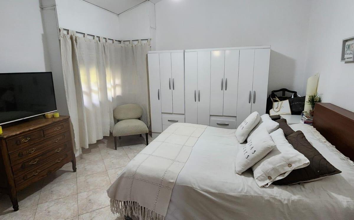 4 Dorm en Suite - Galería - Quincho - 1.500 m² Terreno 3