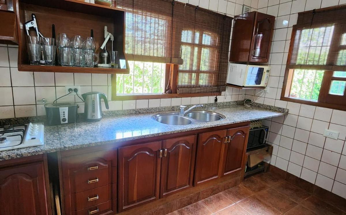 4 Dorm en Suite - Galería - Quincho - 1.500 m² Terreno 4
