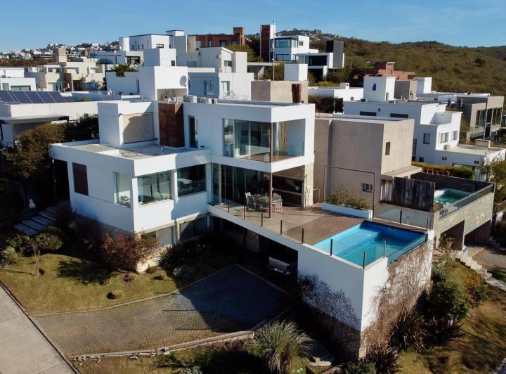 ALTO WARCALDE - 4 DORM ( 2 EN SUITE) - ESCRITURA REC. MENOR CASA EN VENTA