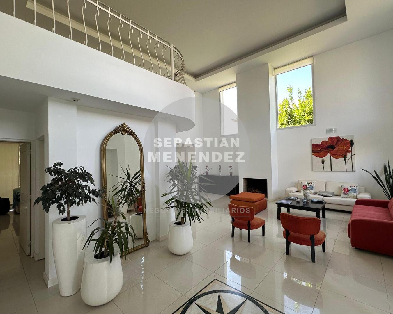 Lote fondo espacio verde - 4 Dormitorios - Quincho Cerrado - Casa en venta en altos del chateau