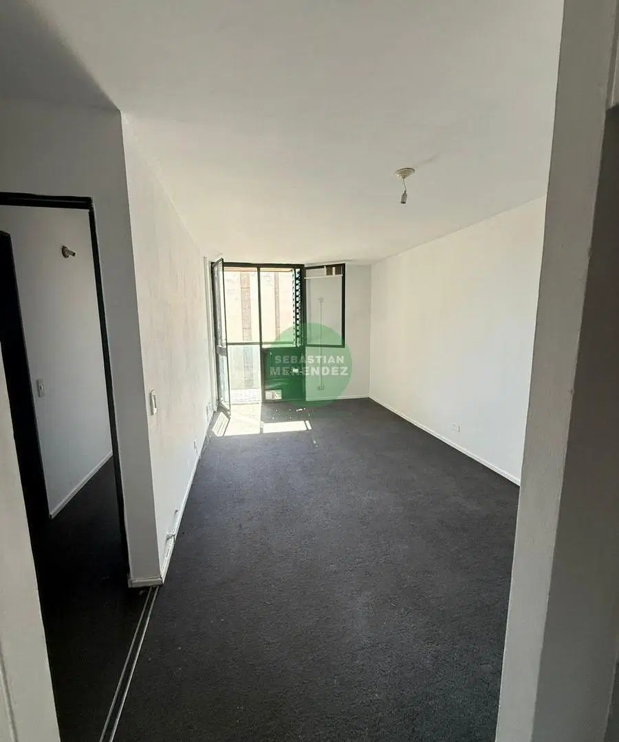 Frente a Paseo Marques de Sobremonte - Balcón - Piso 8 - 1 Dorm 2