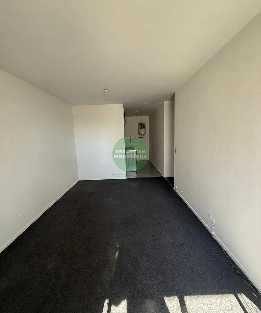 Frente a Paseo Marques de Sobremonte - Balcón - Piso 8 - 1 Dorm 3