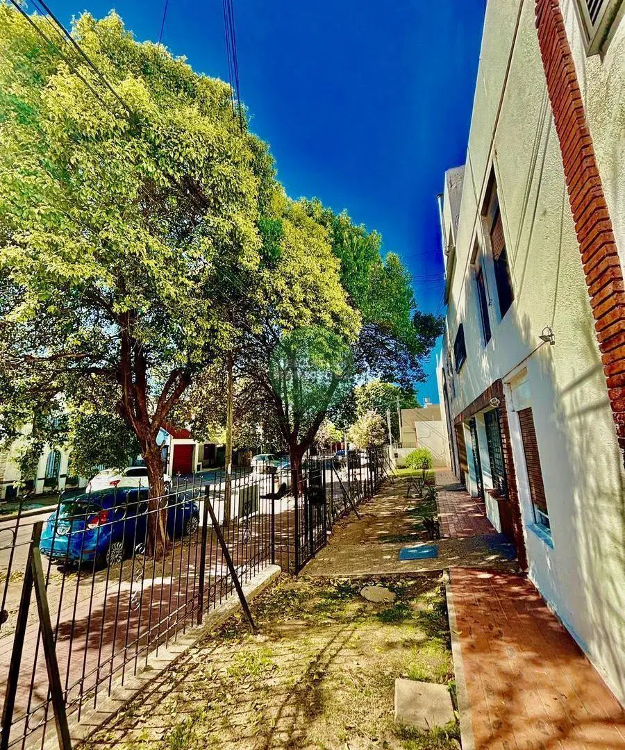 BARRIO JARDÌN PLANTA BAJA - 2 DORM - 1 ESCRITORIO - PATIO - -APTO CRÉDITO DEPARTAMENTO EN VENTA 2