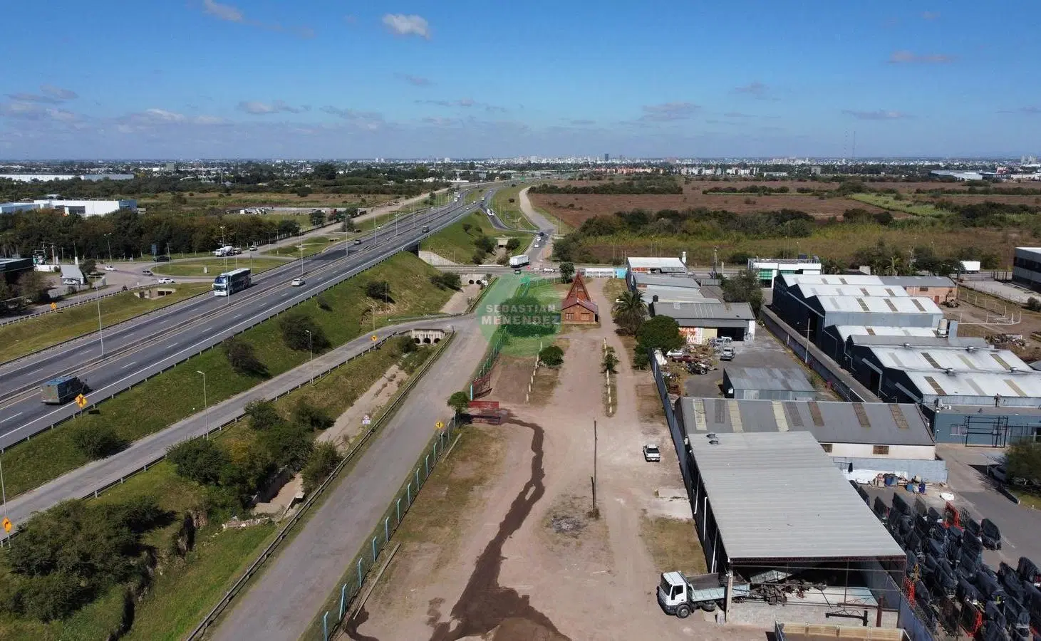 Recibe Menor - 7.700Mts2 Terreno - Av. Japon 2