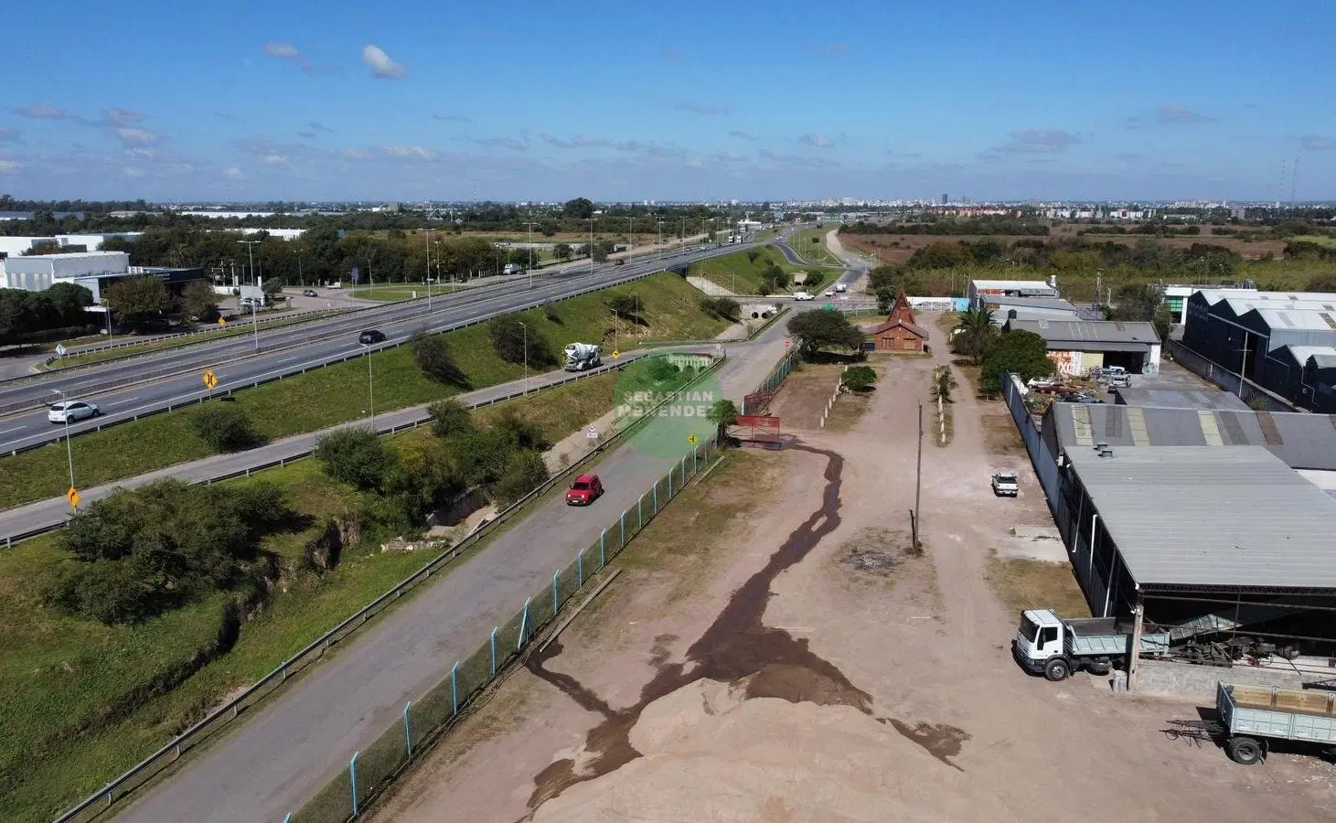 Recibe Menor - 7.700Mts2 Terreno - Av. Japon 4