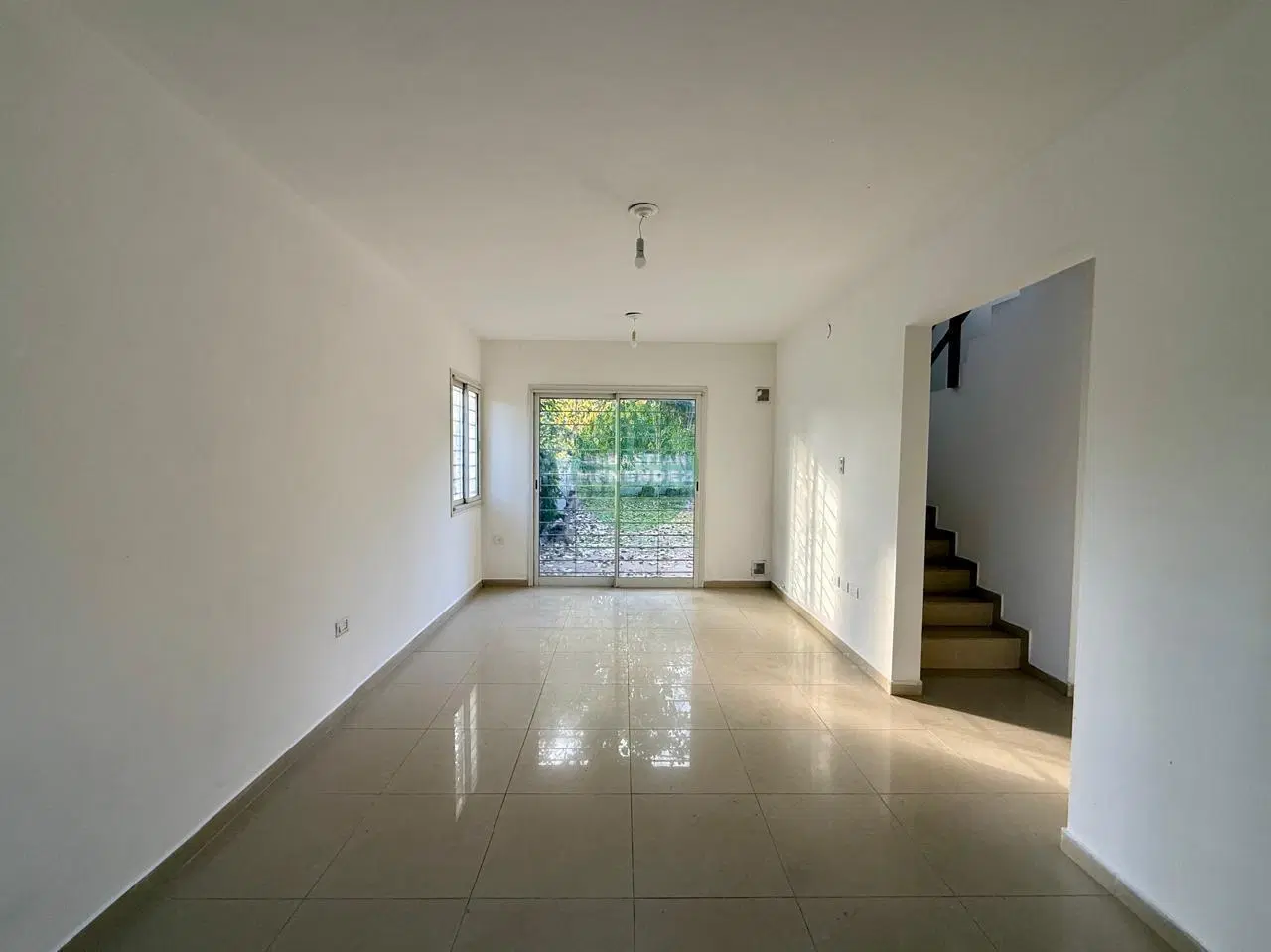 3 Dormitorios (1 en suite) - Patio - casa en venta en Rivera Indarte 1
