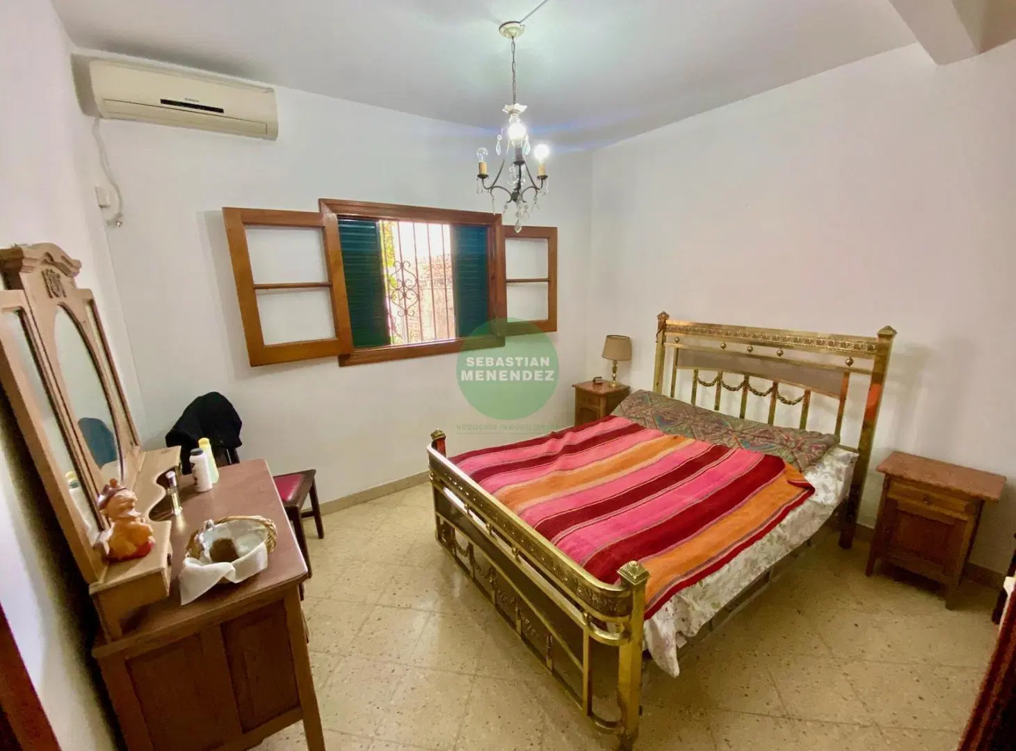 UNA PLANTA - 2 DORM CON ESCRITORIO MAS  DPTO 500m2 T - CASAS EN VENTA CERRO DE LAS ROSAS 3