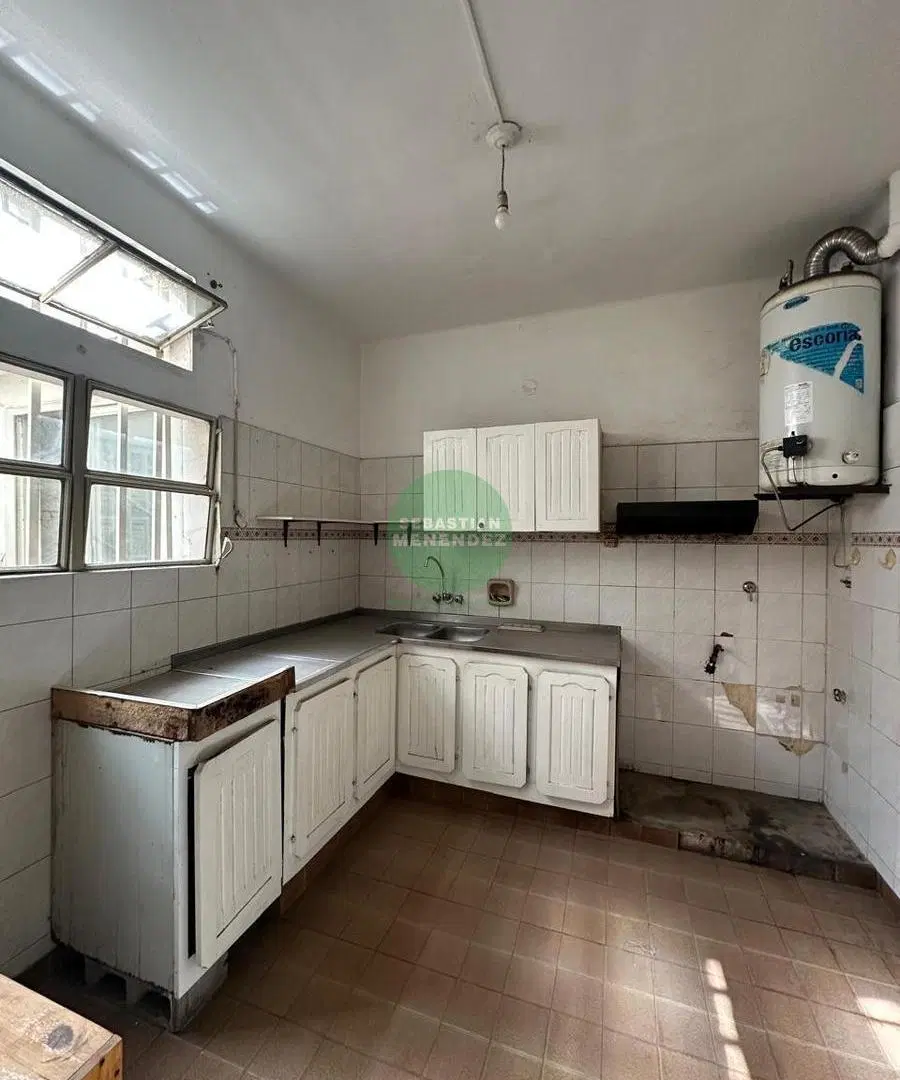 A reciclar - 3 Dormitorios - Terraza - Departamento a la venta en alta cordoba 4