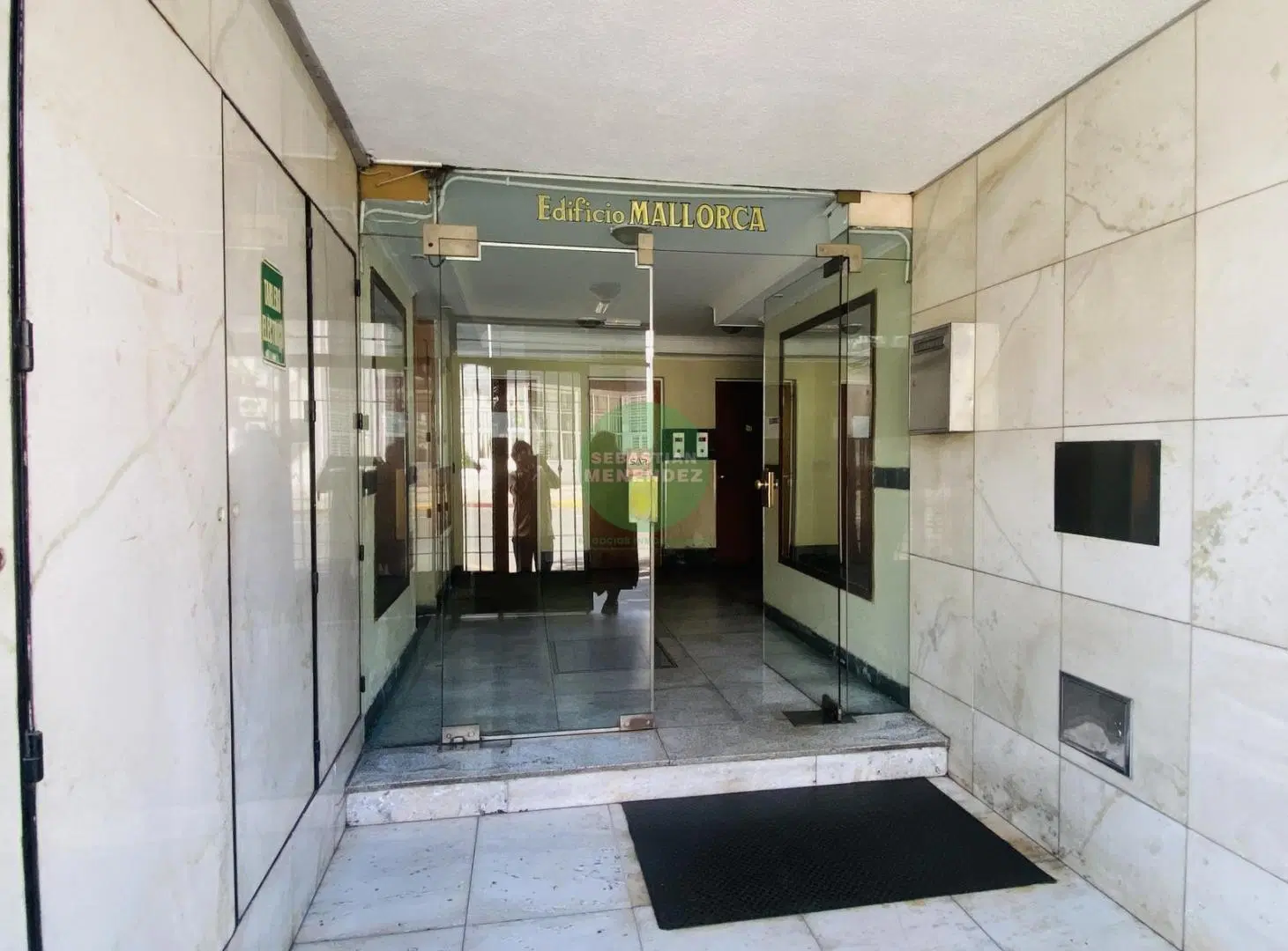 UN DORM - C/BALCÓN FRENTE PLAZA - DEPARTAMENTO EN VENTA CENTRO SOBRE AV. GRAL PAZ 4