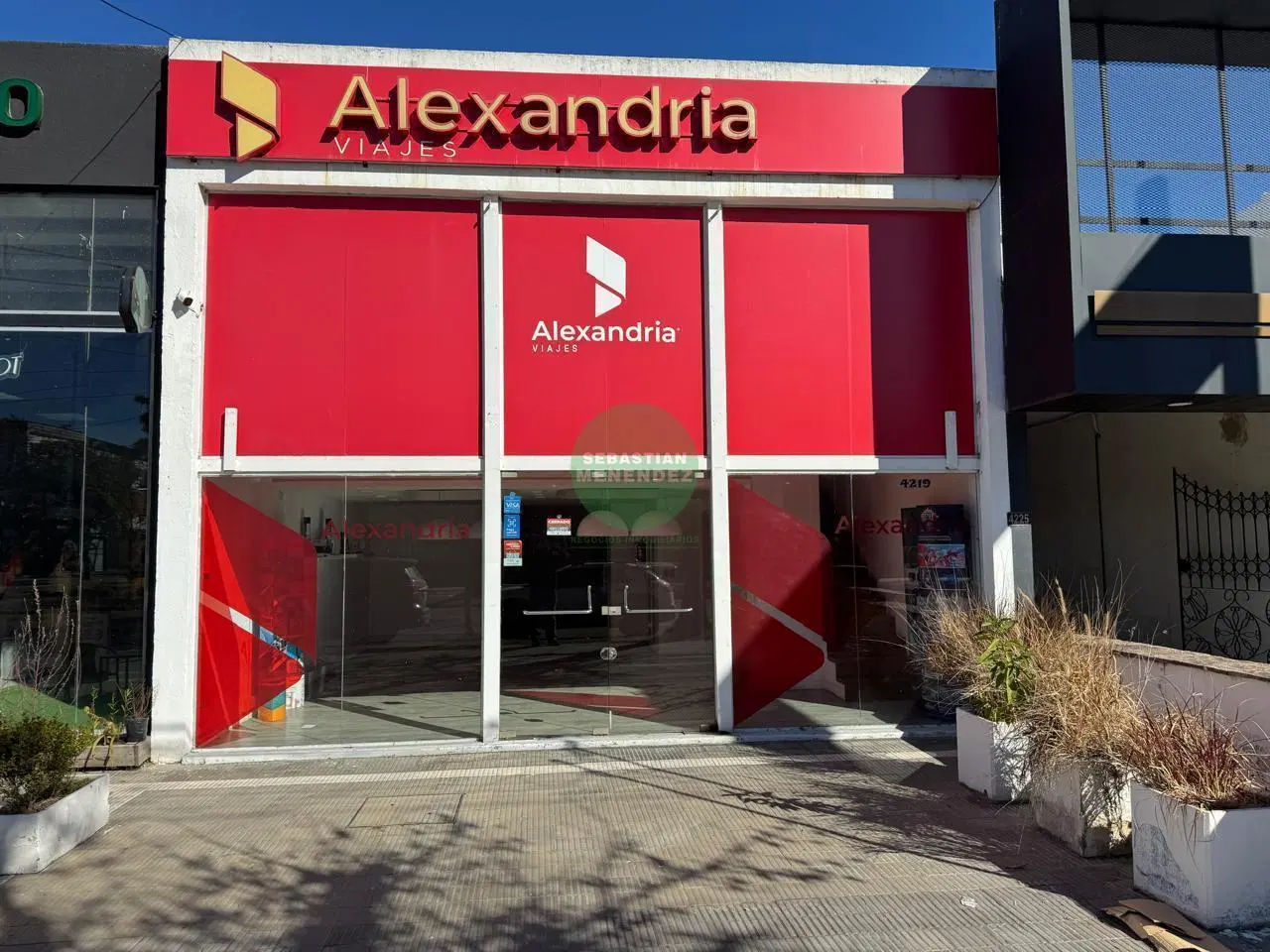 Sobre Av. Rafael Nuñez - Local Zona Comercial 3