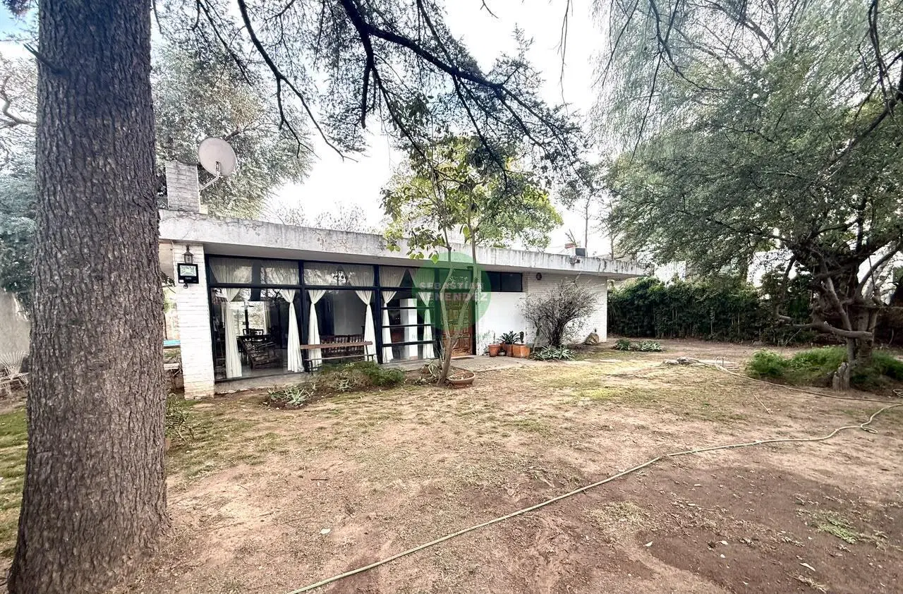 A reciclar - 1 Planta - 3 Dormitorios - 586 M2 Terreno 4
