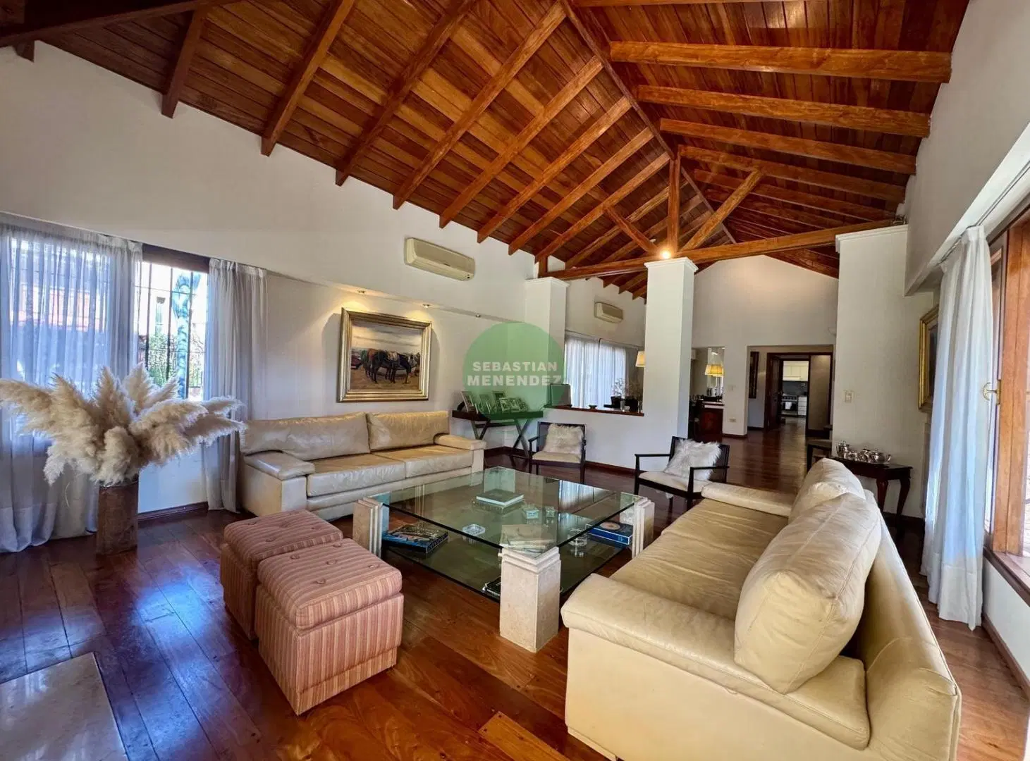 Categoría - 4 Dormitorios - 1000M2 - Casa en venta en urca 1